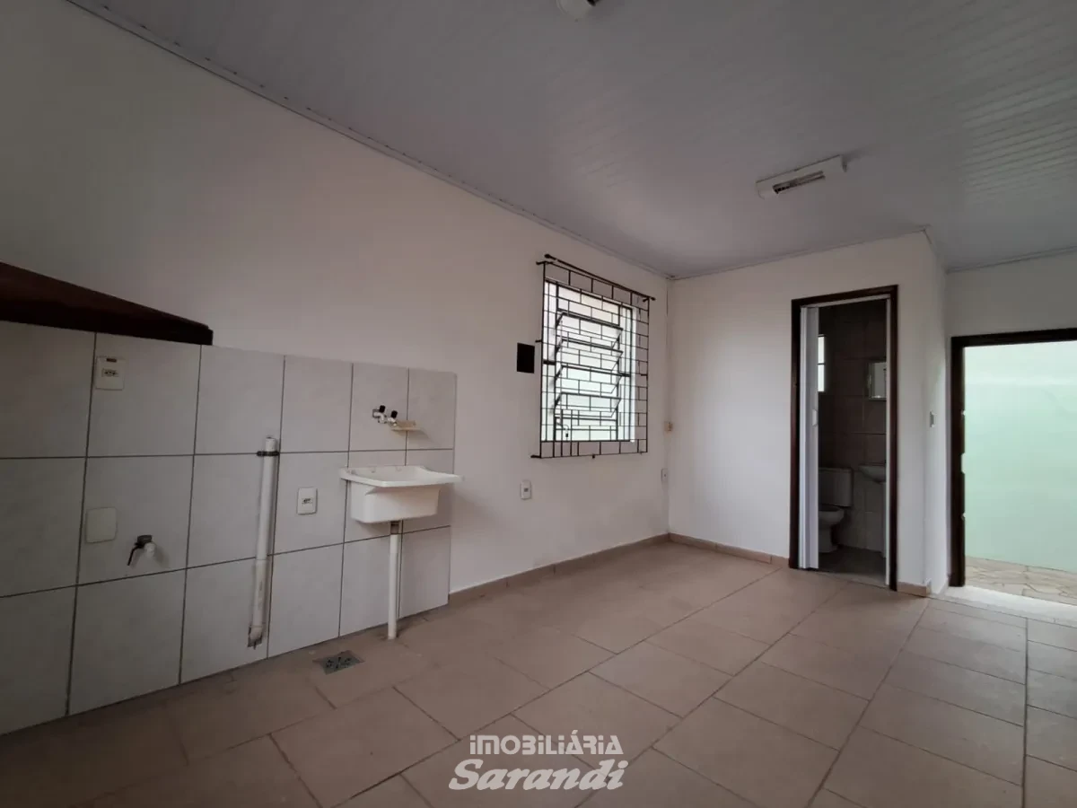 Imagem de Sala, cozinha, banheiro, área de serviço com banheiro,