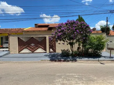 Imagem de Casa com 3 Suítes, Piscina e Energia Solar – Bairro Anhanguera