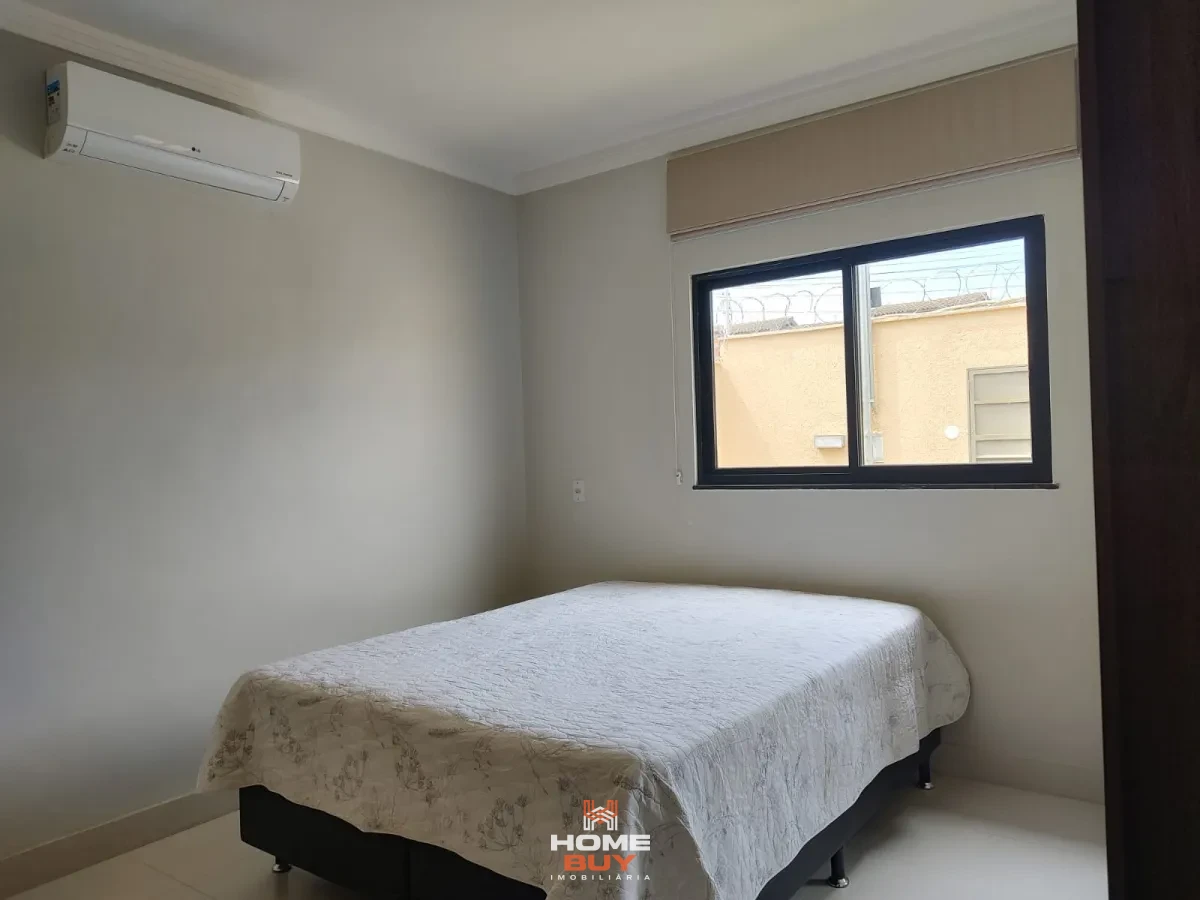 Imagem de Casa lajeada sozinha no lote