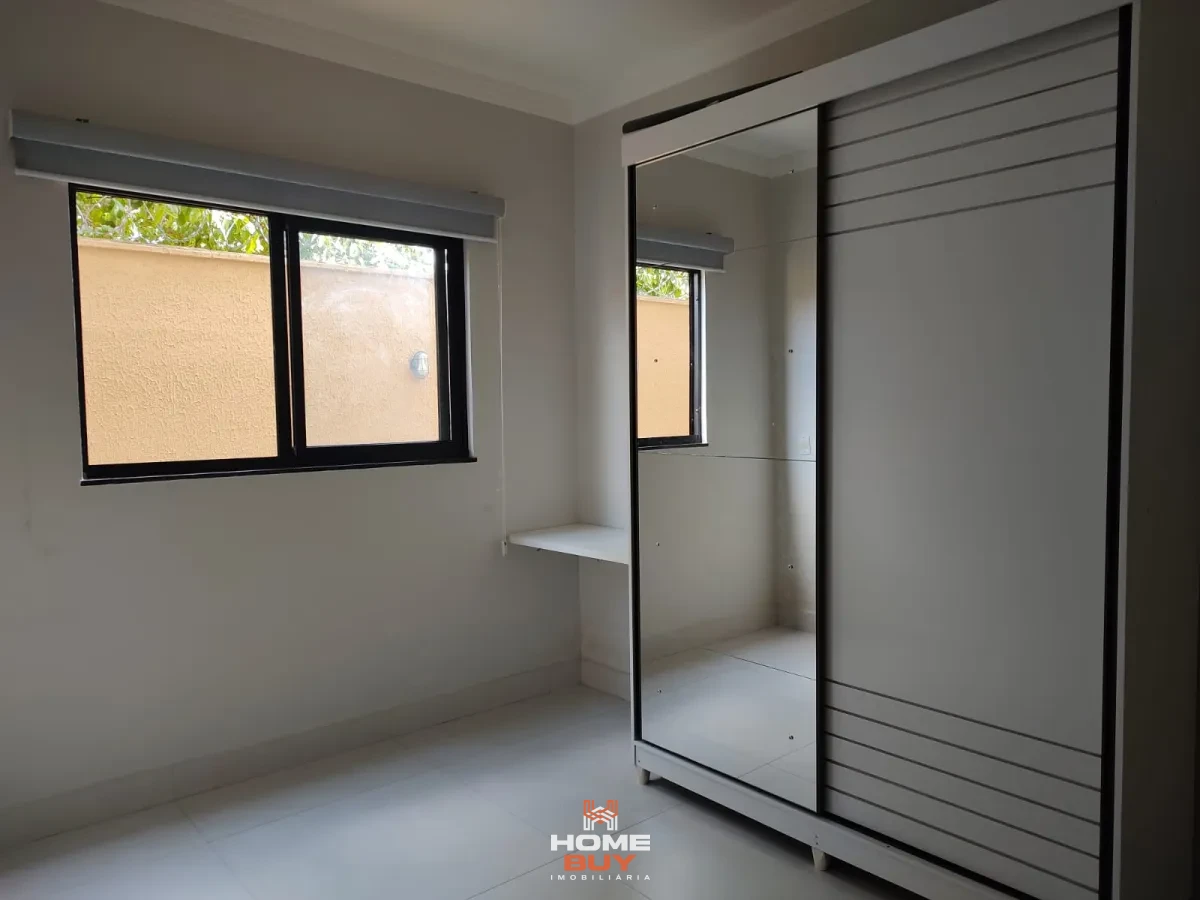 Imagem de Casa lajeada sozinha no lote