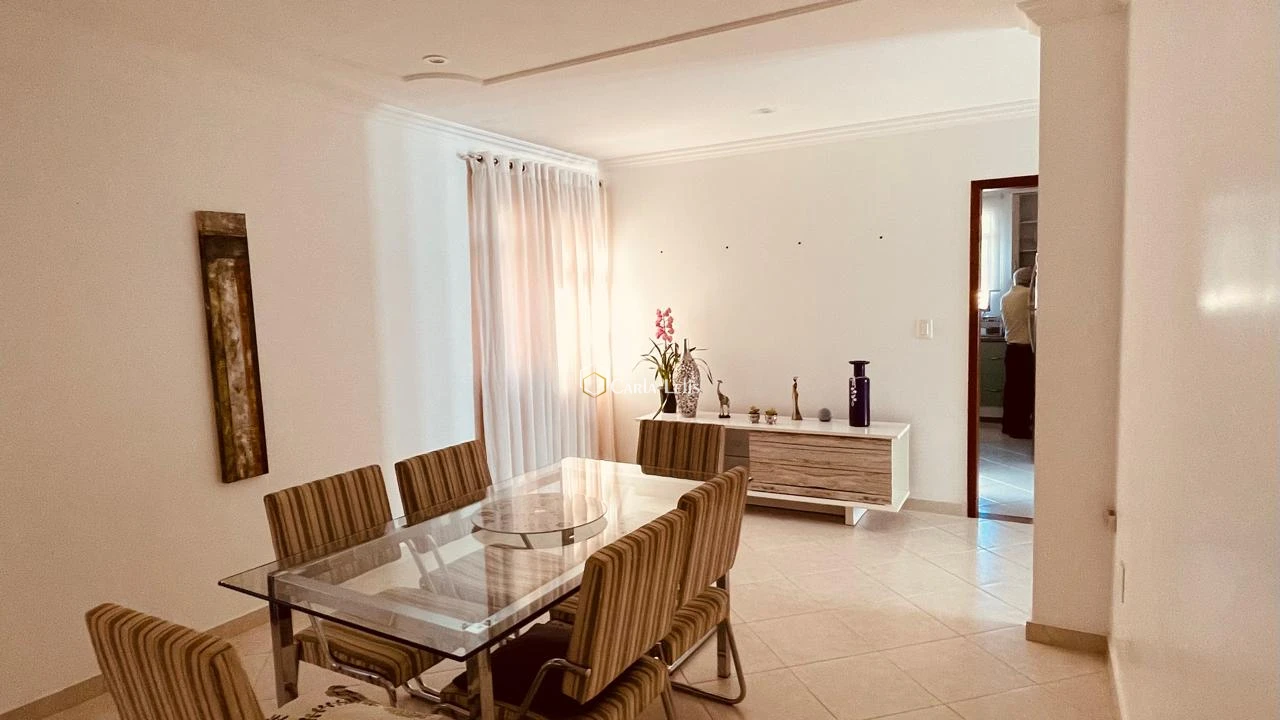 Imagem de Casa - 4 quartos - João Brás