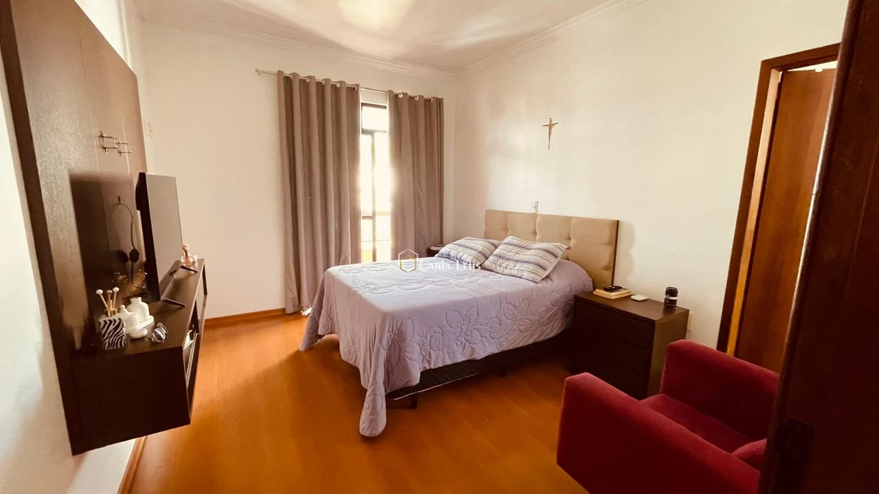 Imagem de Casa - 4 quartos - João Brás