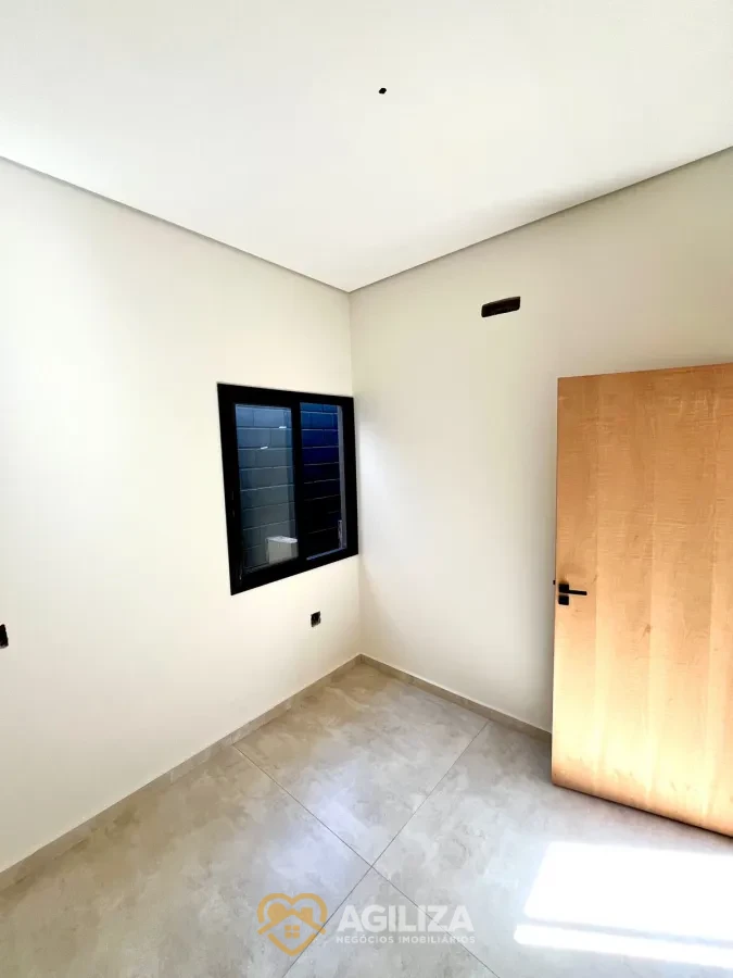 Imagem de Casa Térrea à Venda no Bairro Portal do Vale II – Uberlândia