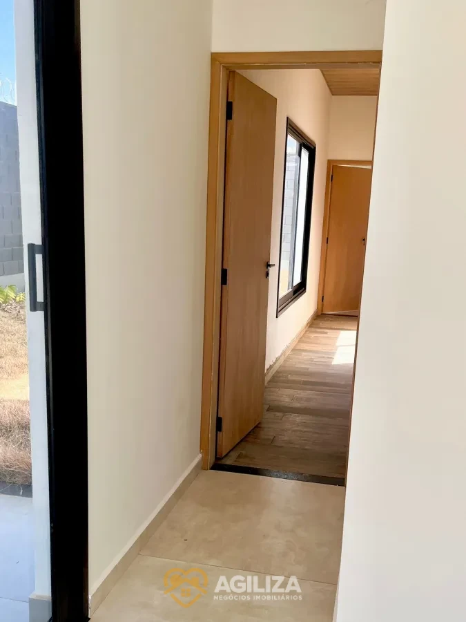 Imagem de Casa Térrea à Venda no Bairro Portal do Vale II – Uberlândia