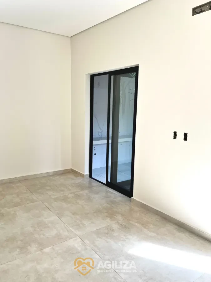 Imagem de Casa Térrea à Venda no Bairro Portal do Vale II – Uberlândia