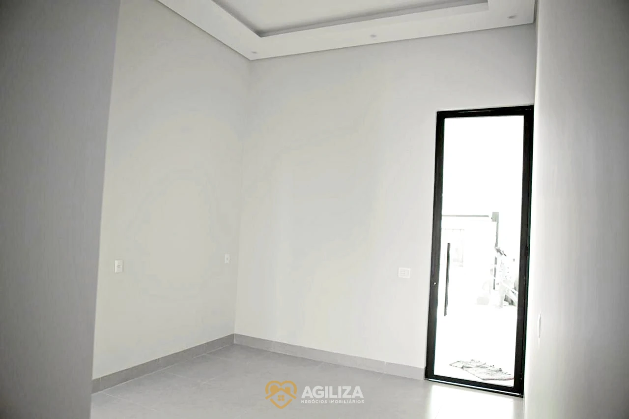 Imagem de Excelente Casa à Venda no Bairro Life I – Conforto, Praticidade e Localização Privilegiada na Zona Sul!