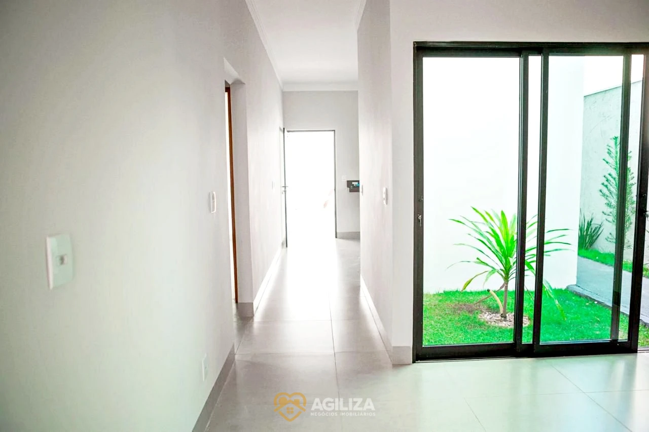 Imagem de Excelente Casa à Venda no Bairro Life I – Conforto, Praticidade e Localização Privilegiada na Zona Sul!