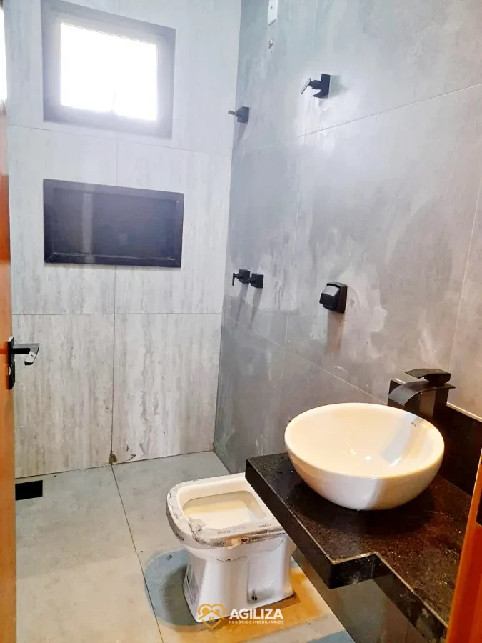 Imagem de Casa Térrea com Acabamento Requintado à Venda no Jardim Europa – Conforto, Estilo e Excelente Localização