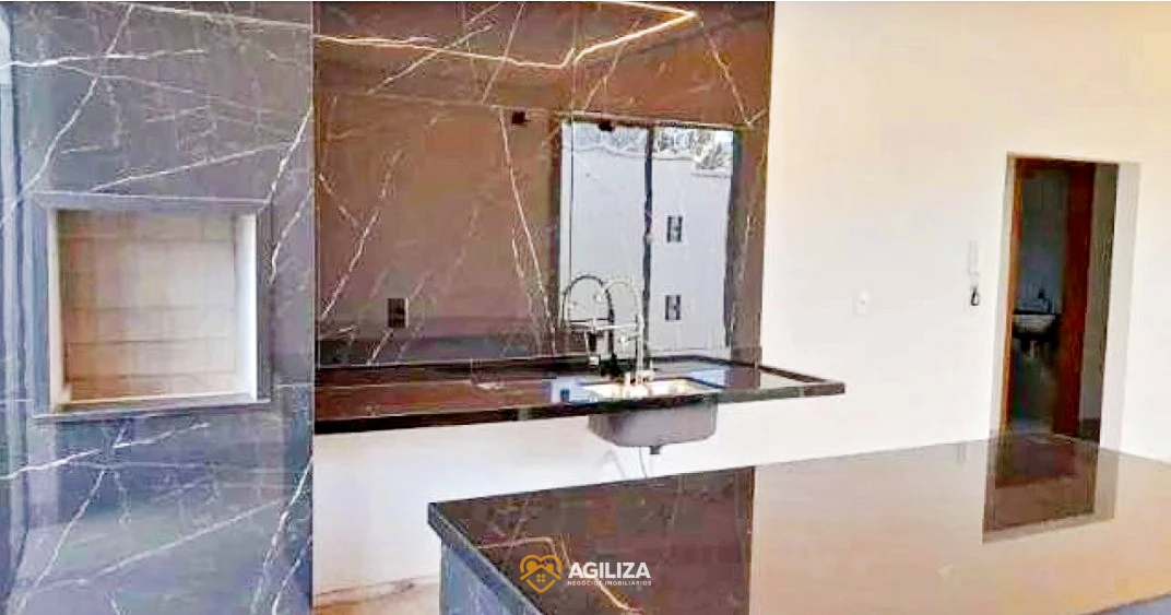 Imagem de Casa Térrea com Acabamento Requintado à Venda no Jardim Europa – Conforto, Estilo e Excelente Localização