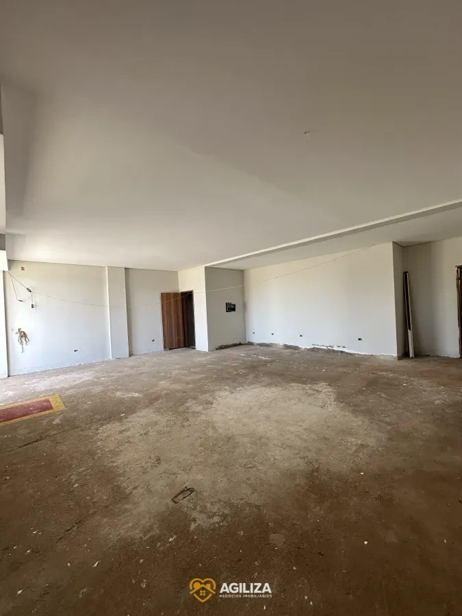 Imagem de Sala Comercial à Venda no Bairro Novo Mundo – Excelente Oportunidade para Investidores e Empresários