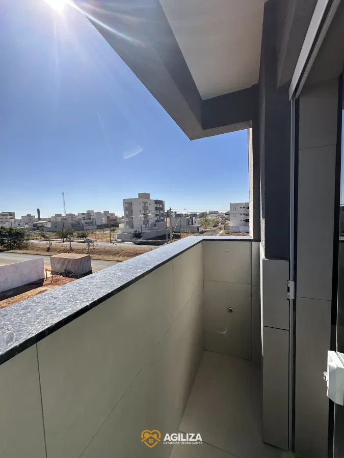 Imagem de Casa à Venda no Bairro Novo Mundo – Projeto Funcional em Região em Expansão