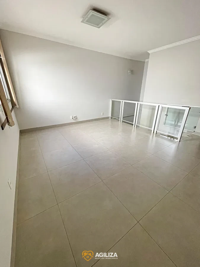 Imagem de Sobrado Amplo à Venda no Bairro Lídice com 430m² e Área de Lazer Completa