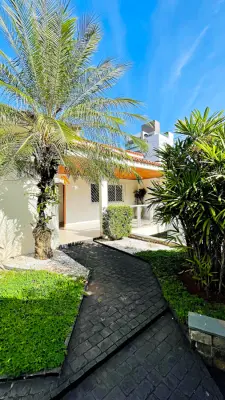 Imagem de Sobrado Amplo à Venda no Bairro Lídice com 430m² e Área de Lazer Completa