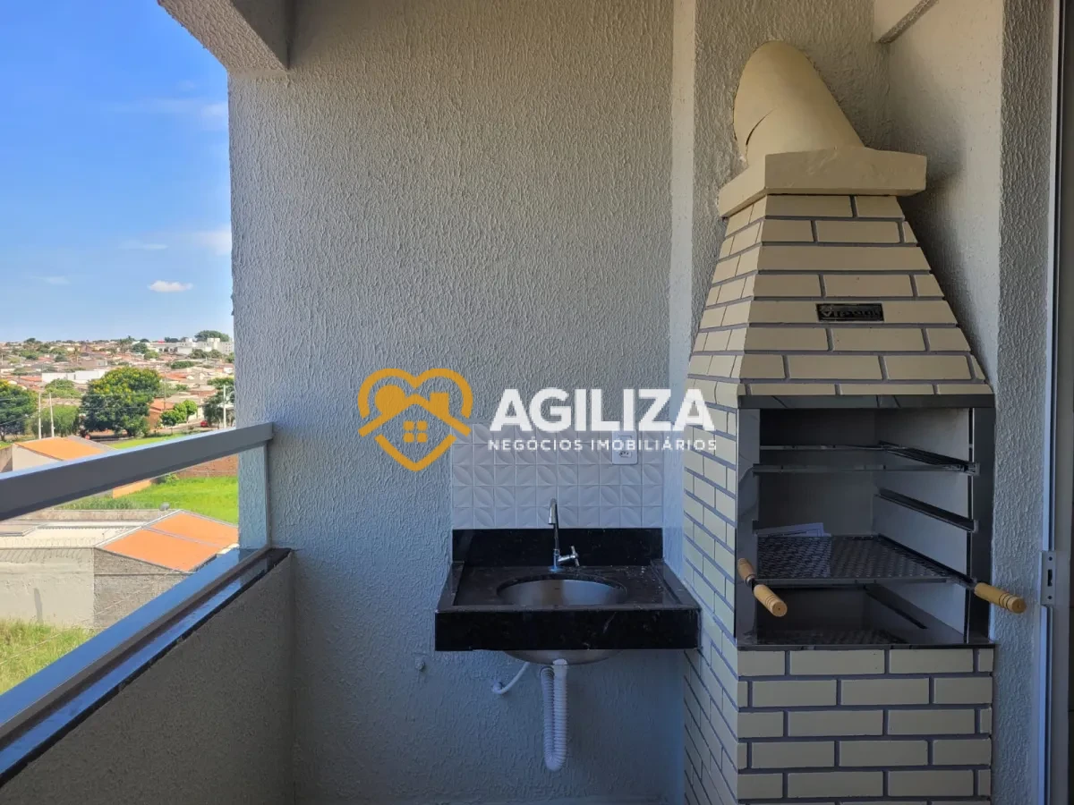 Imagem de Apartamento com 2 Quartos no 4º Andar com Armários Planejados
