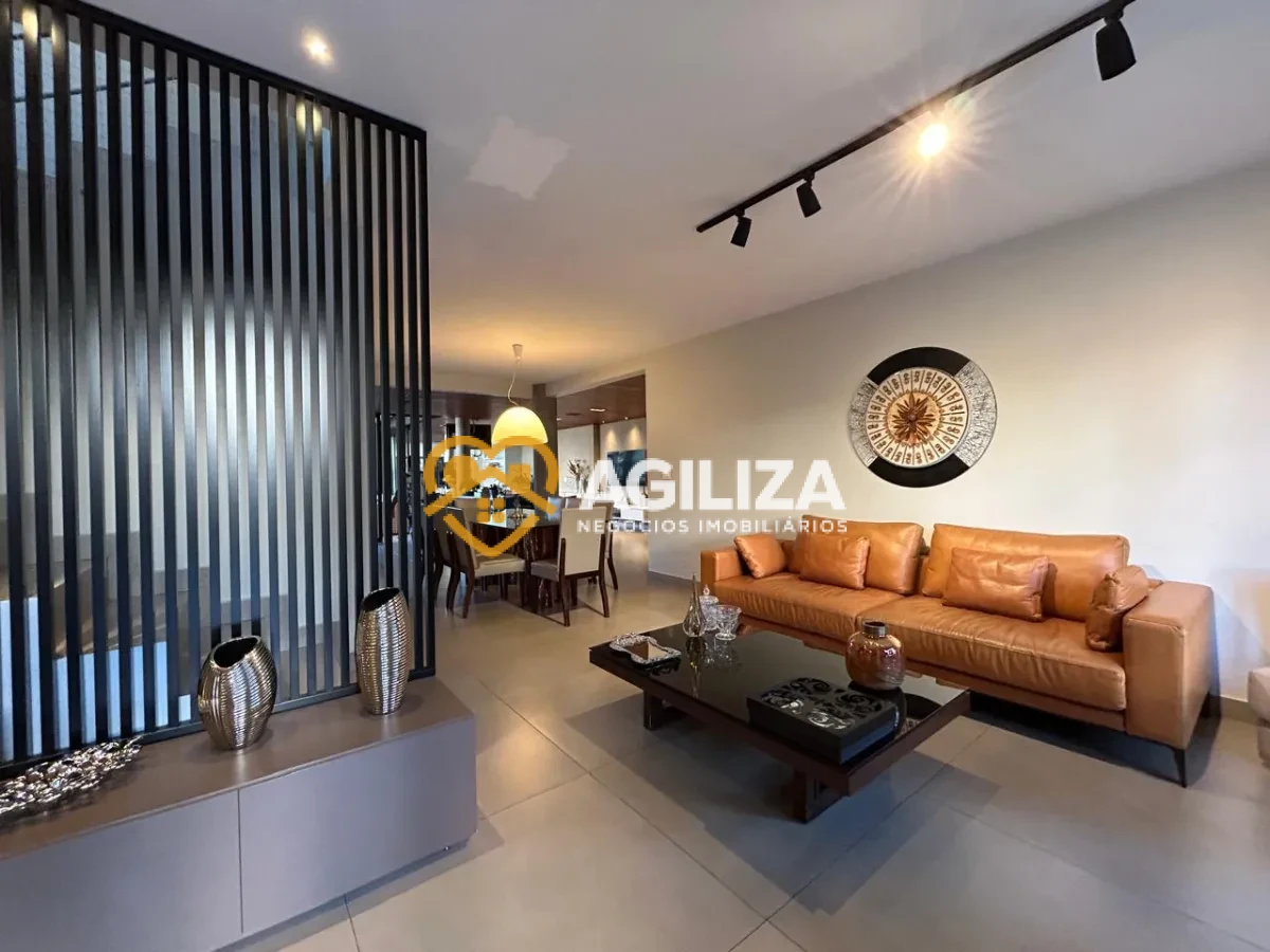 Casa de Alto Padrão à Venda no Condomínio Carmel – Bairro Vigilato Pereira. - Vigilato Pereira, Uberlândia [102]