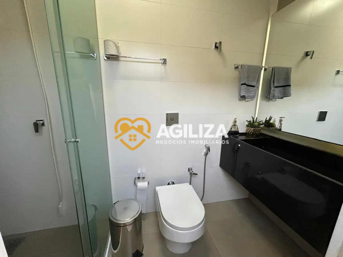 Casa de Alto Padrão à Venda no Condomínio Carmel – Bairro Vigilato Pereira. - Vigilato Pereira, Uberlândia [102]