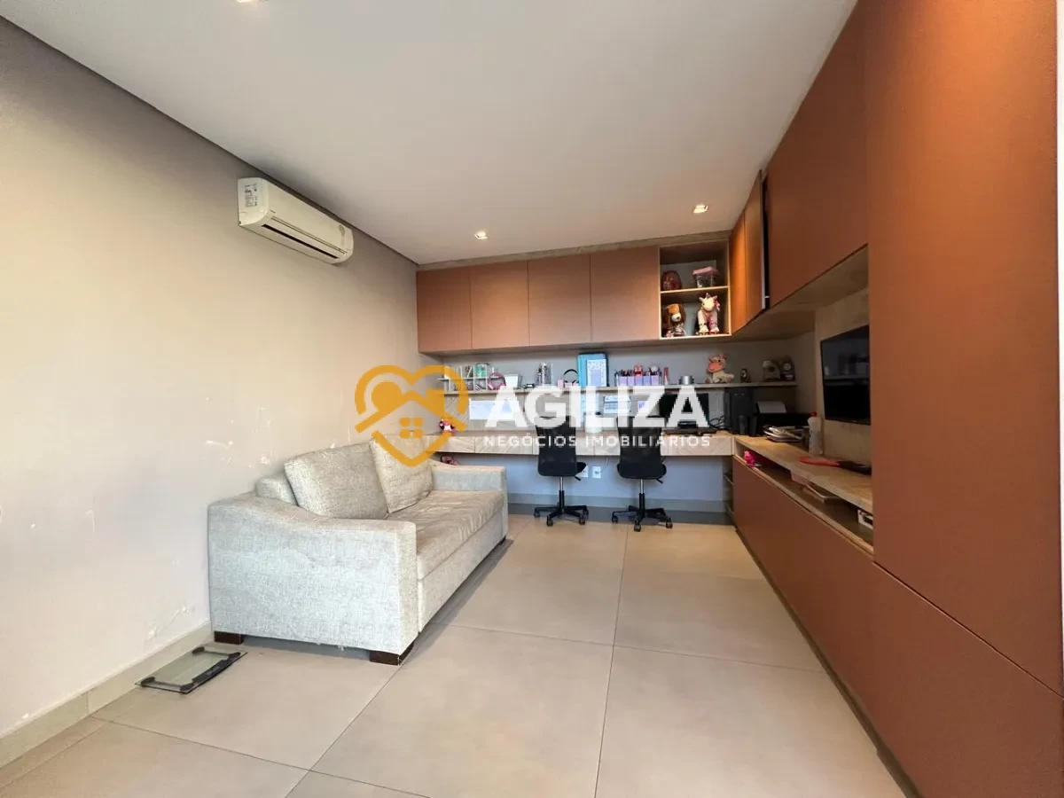 Casa de Alto Padrão à Venda no Condomínio Carmel – Bairro Vigilato Pereira. - Vigilato Pereira, Uberlândia [102]