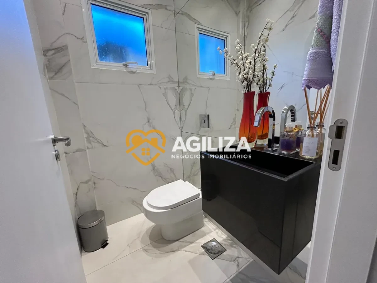 Casa de Alto Padrão à Venda no Condomínio Carmel – Bairro Vigilato Pereira. - Vigilato Pereira, Uberlândia [102]