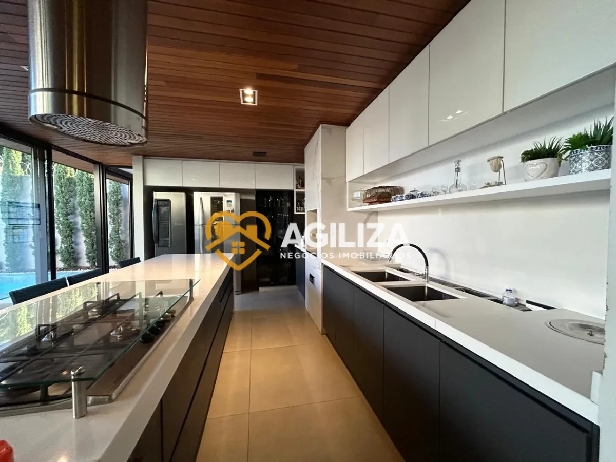 Casa de Alto Padrão à Venda no Condomínio Carmel – Bairro Vigilato Pereira. - Vigilato Pereira, Uberlândia [102]