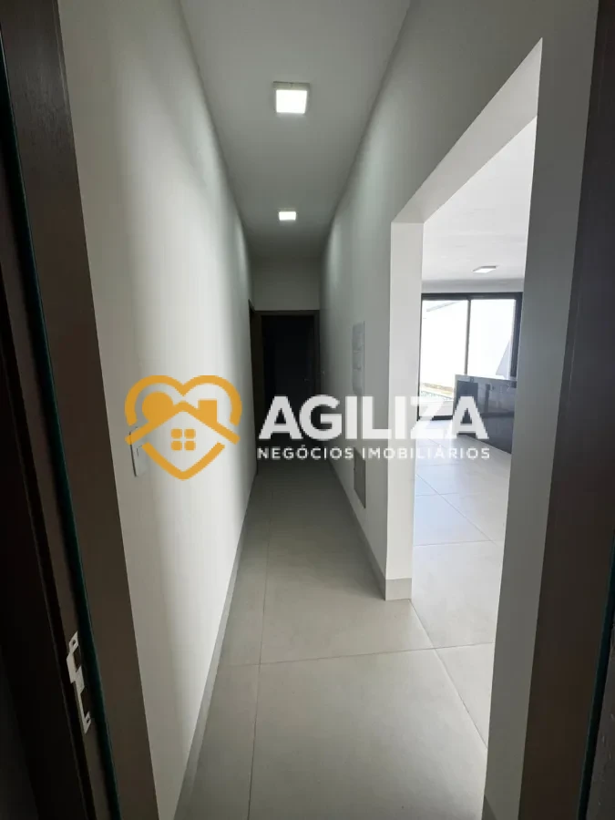 Casa de Alto Padrão no Condomínio Reserva dos Ipês. - Novo Mundo - Zona Leste, Uberlândia [104]