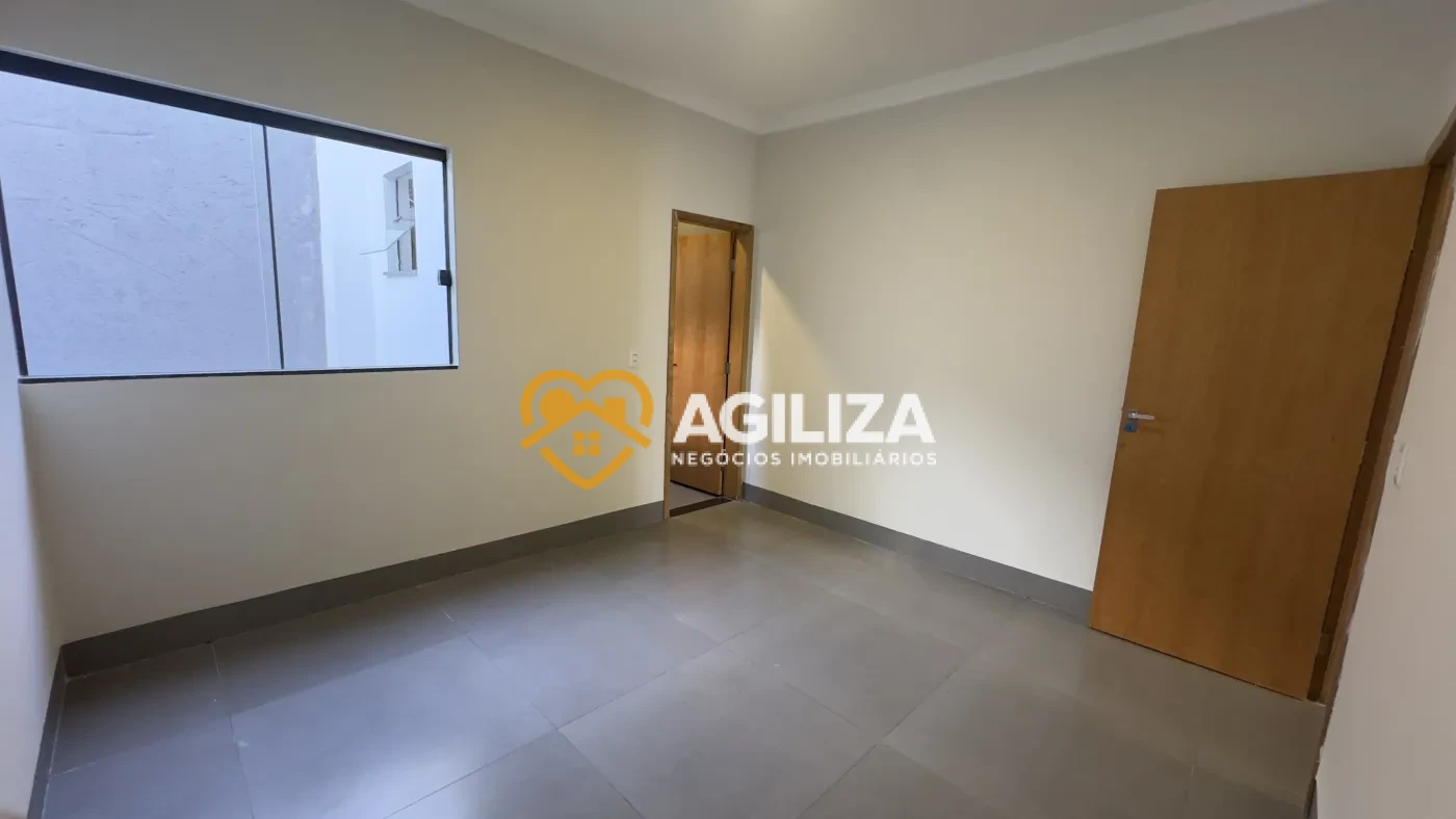 Elegante casa à venda no bairro São Jorge, em excelente localização na Zona Sul. - São Jorge - Zona Sul, Uberlândia [111]
