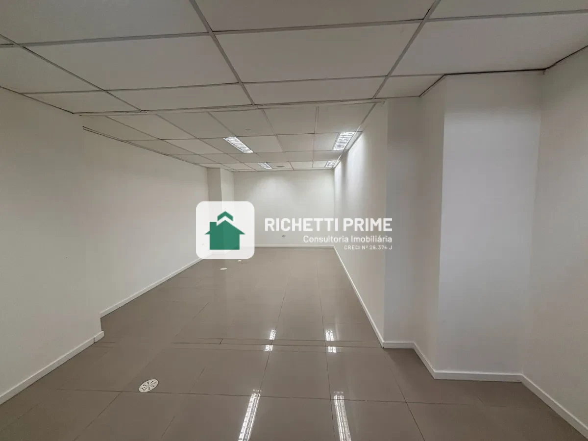 Imagem de Galpão Comercial para Locação em Pinheiros – 625 m², 6 Salas e 4 Banheiros