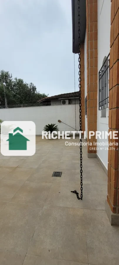 Imagem de Casa à Venda no Alto da Lapa – 3 Quartos, 2 Suítes e 3 Vagas