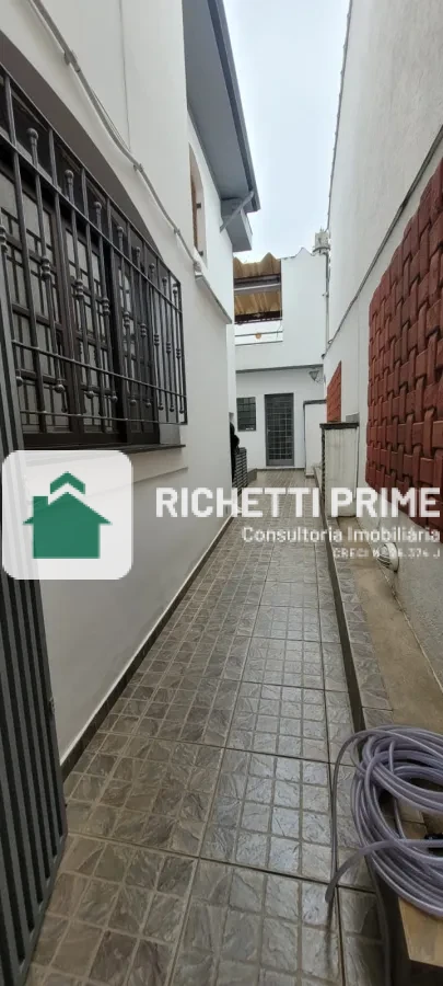 Imagem de Casa à Venda no Alto da Lapa – 3 Quartos, 2 Suítes e 3 Vagas