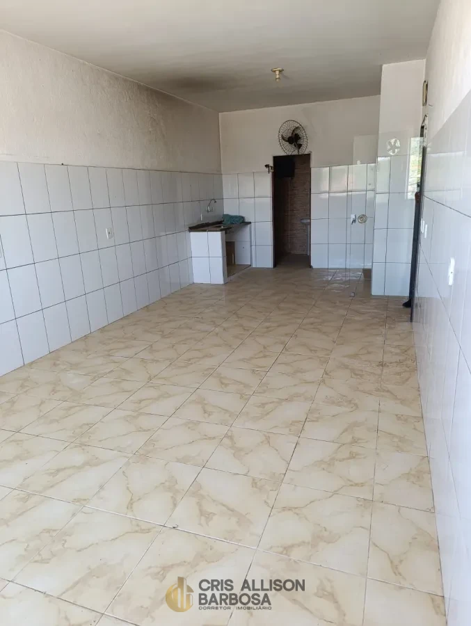 Imagem de Seja para morar, investir ou montar seu novo negócio, essa kitnet no bairro das Flores é a opção!