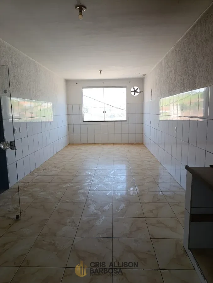 Imagem de Seja para morar, investir ou montar seu novo negócio, essa kitnet no bairro das Flores é a opção!