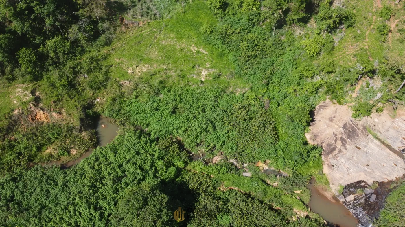 Imagem de Terreno de 06 alqueires e ½ em Inhapim – Perfeito para Expansão Rural !