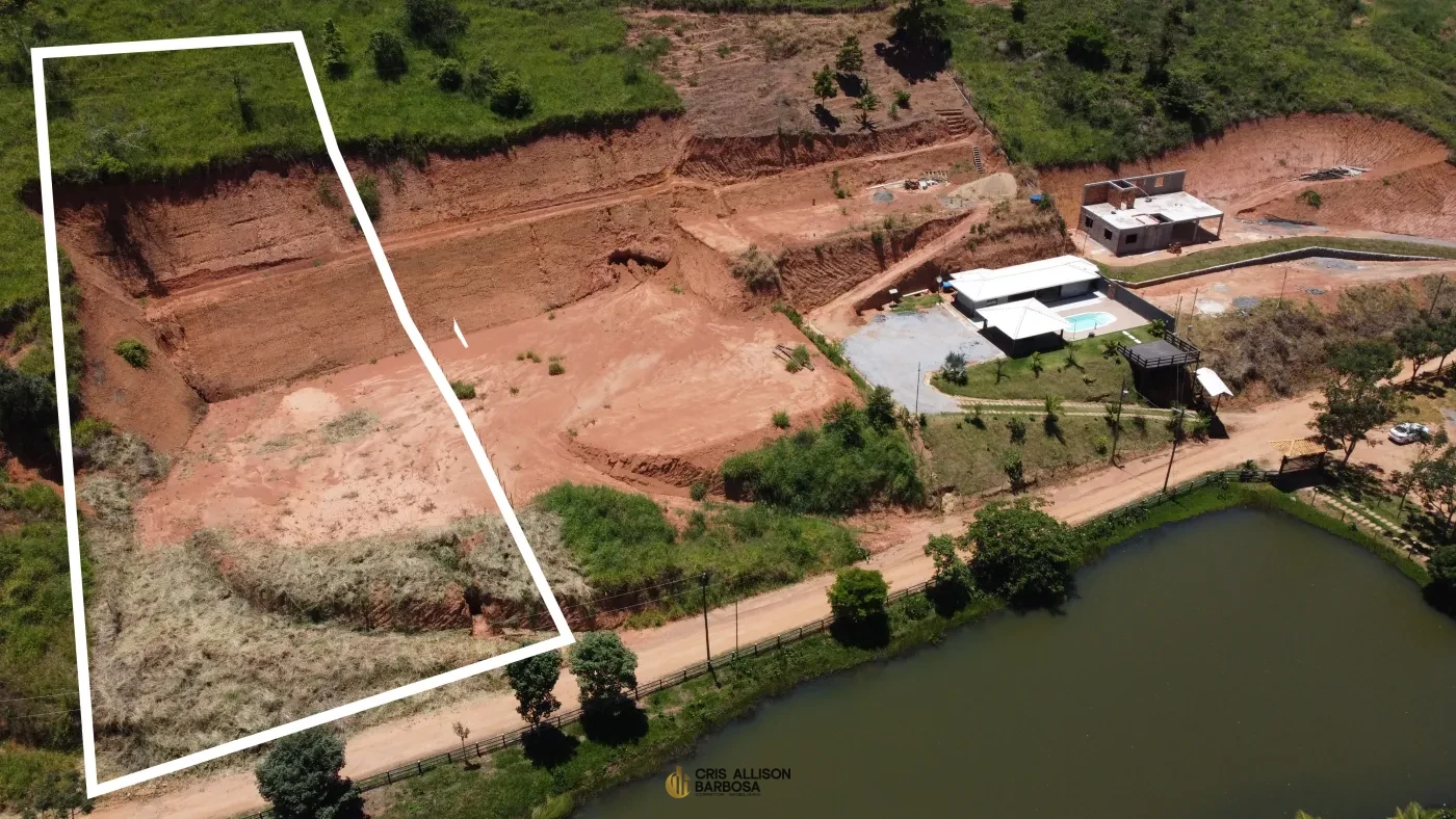 Imagem de Chácara à venda no Condomínio Sete lagoas em Inhapim – Perto do Centro e Acesso Facilitado!