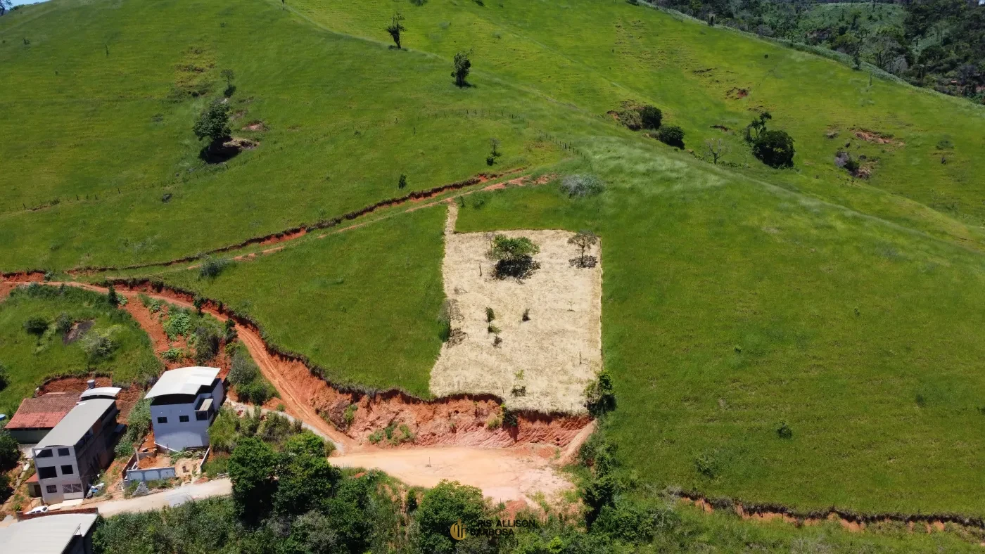 Imagem de Terreno de 900m² no Bairro São Lucas em Inhapim – Ideal para Sua Chácara ou Casa dos Sonhos!
