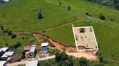 Imagem de Terreno de 900m² no Bairro São Lucas em Inhapim – Ideal para Sua Chácara ou Casa dos Sonhos!