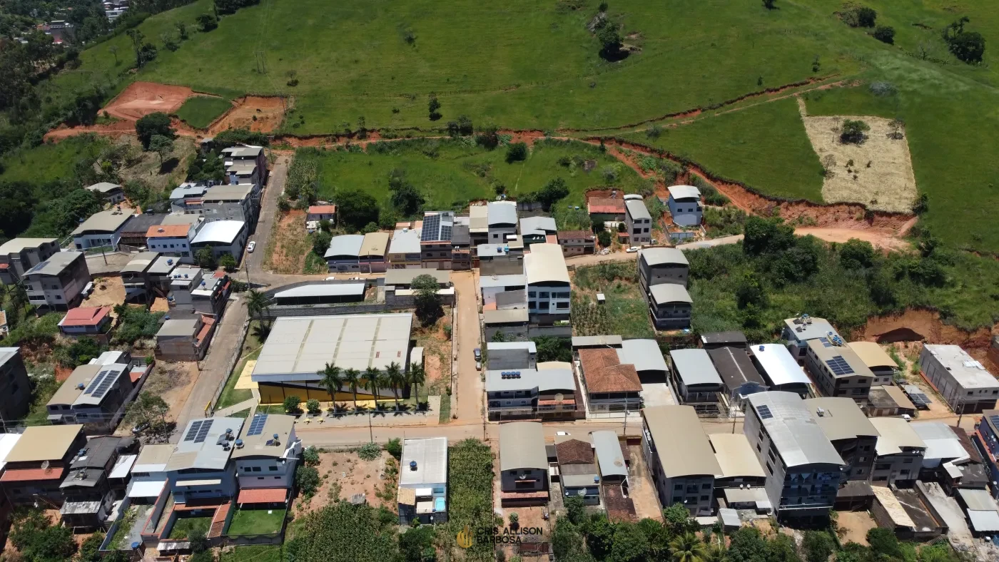 Imagem de Terreno de 900m² no Bairro São Lucas em Inhapim – Ideal para Sua Chácara ou Casa dos Sonhos!