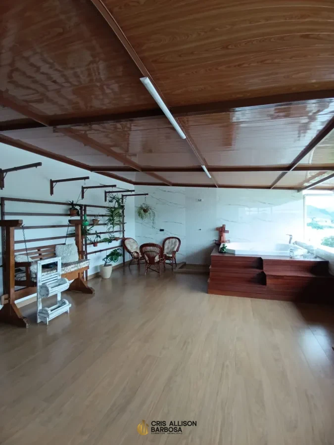 Imagem de Para morar ou investir; uma casa sofisticada, de luxo e de valor