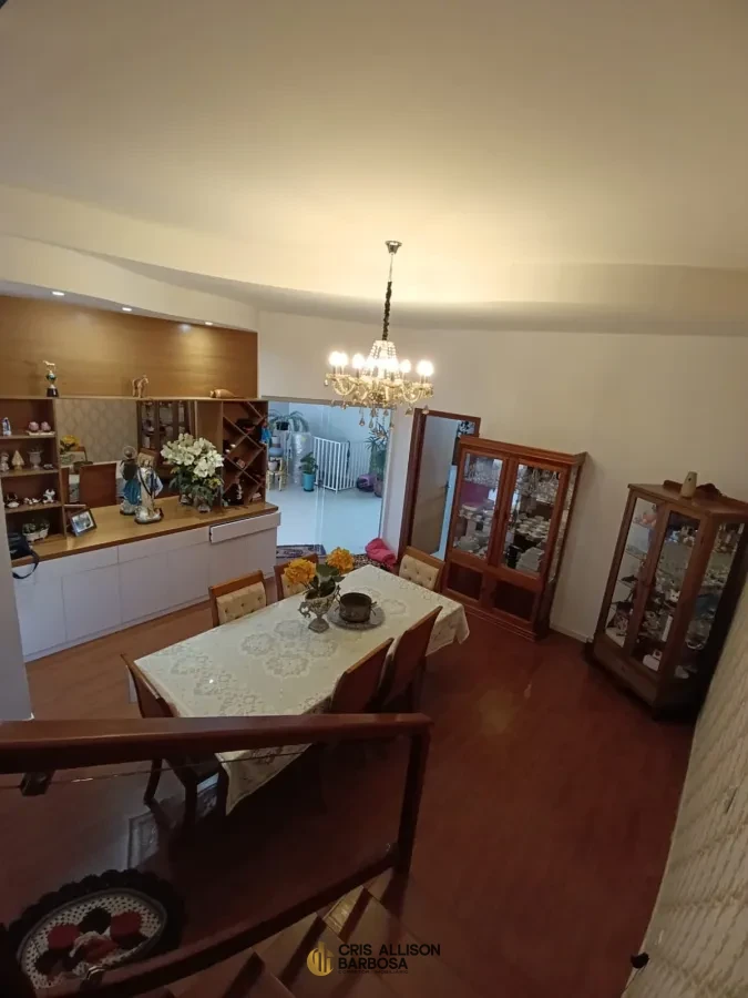 Imagem de Para morar ou investir; uma casa sofisticada, de luxo e de valor
