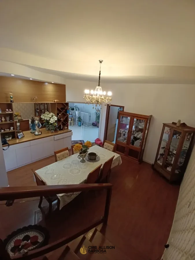 Imagem de Para morar ou investir; uma casa sofisticada, de luxo e de valor