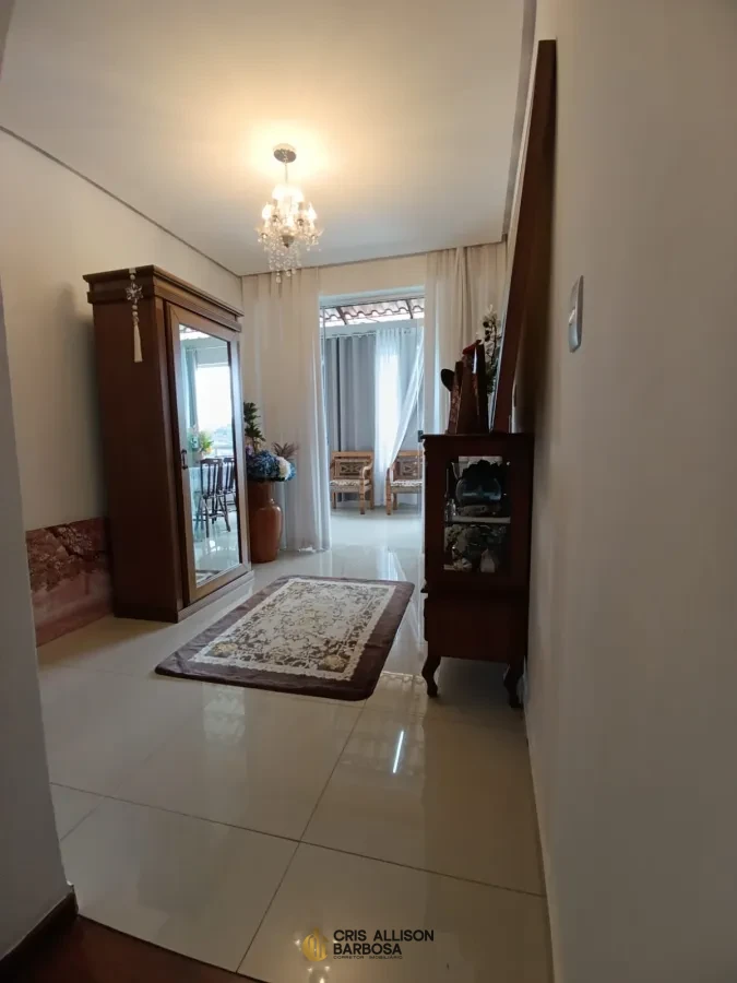 Imagem de Para morar ou investir; uma casa sofisticada, de luxo e de valor