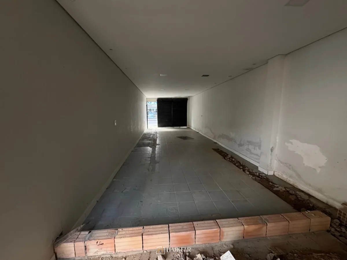 Imagem de Cômodo Comercial em Matozinhos