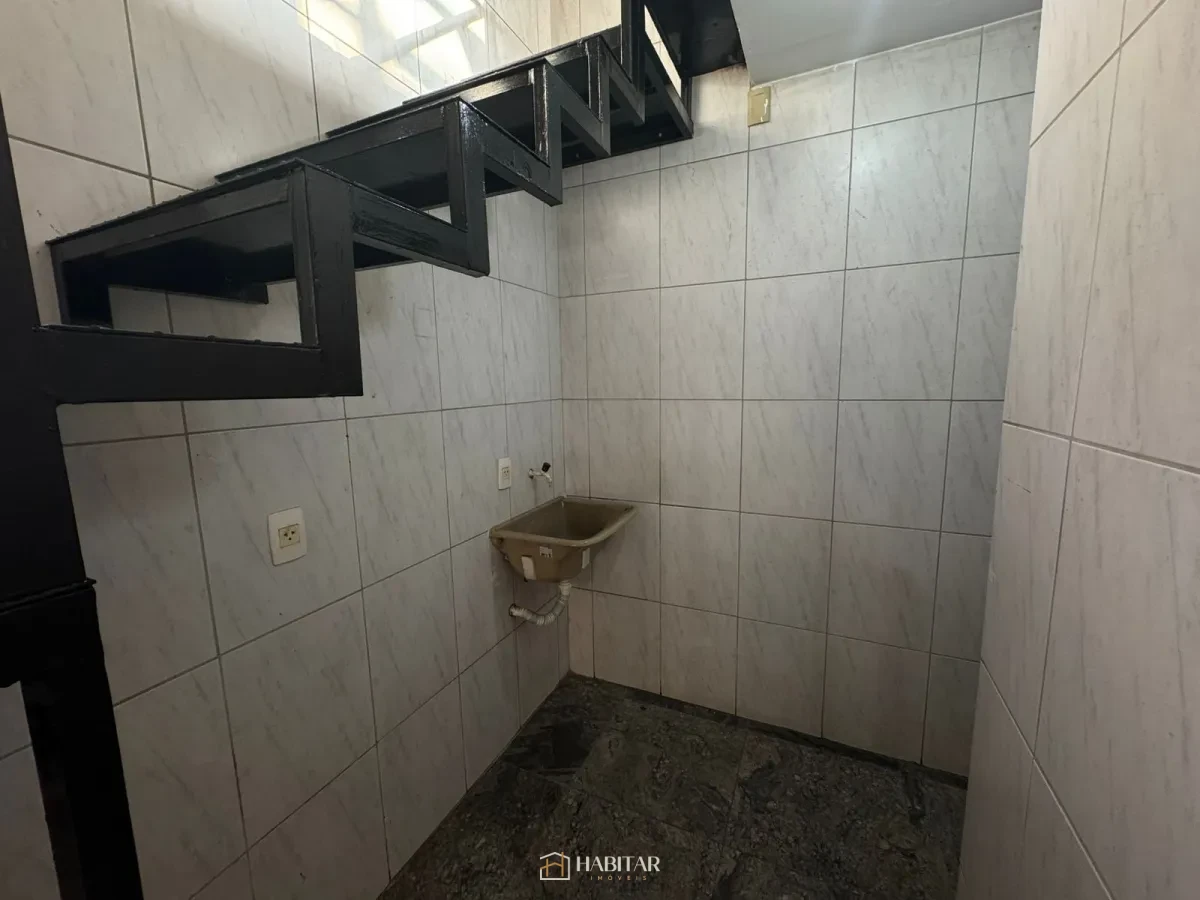 Imagem de Cômodo Comercial em Matozinhos