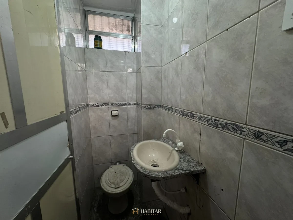 Imagem de Cômodo Comercial em Matozinhos