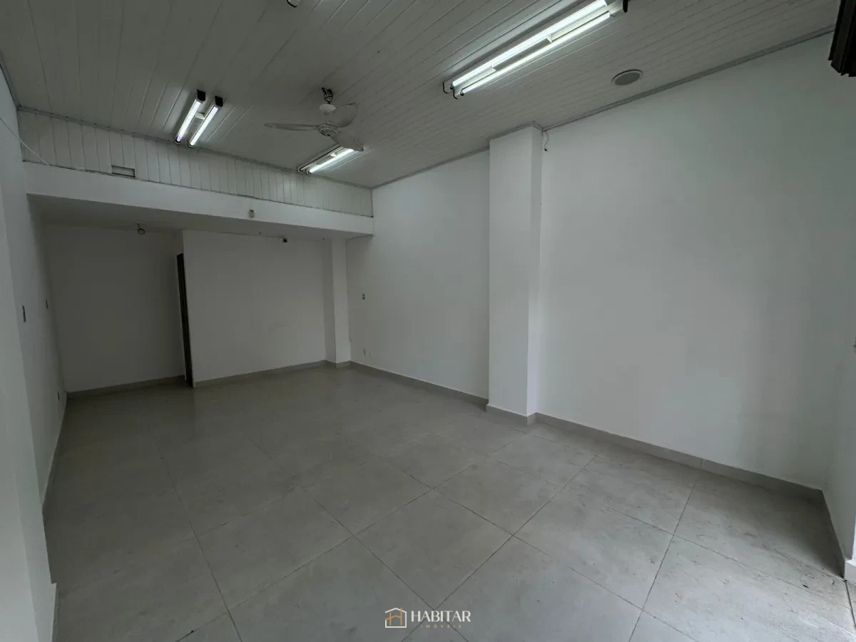 Imagem de Cômodo Comercial em Matozinhos