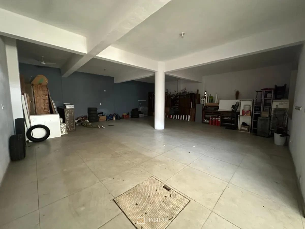 Imagem de Cômodo Comercial em Matozinhos