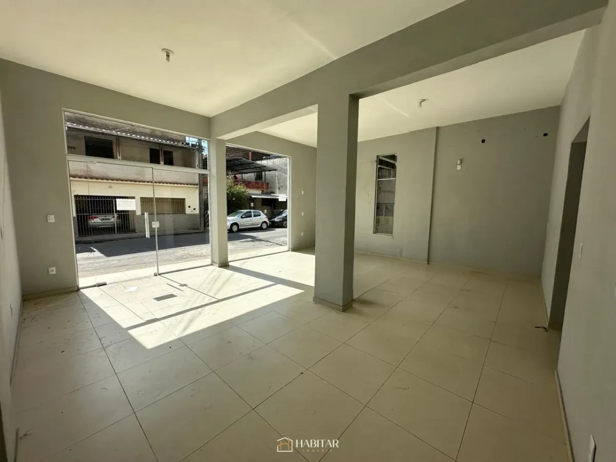 Imagem de Cômodo Comercial em Matozinhos