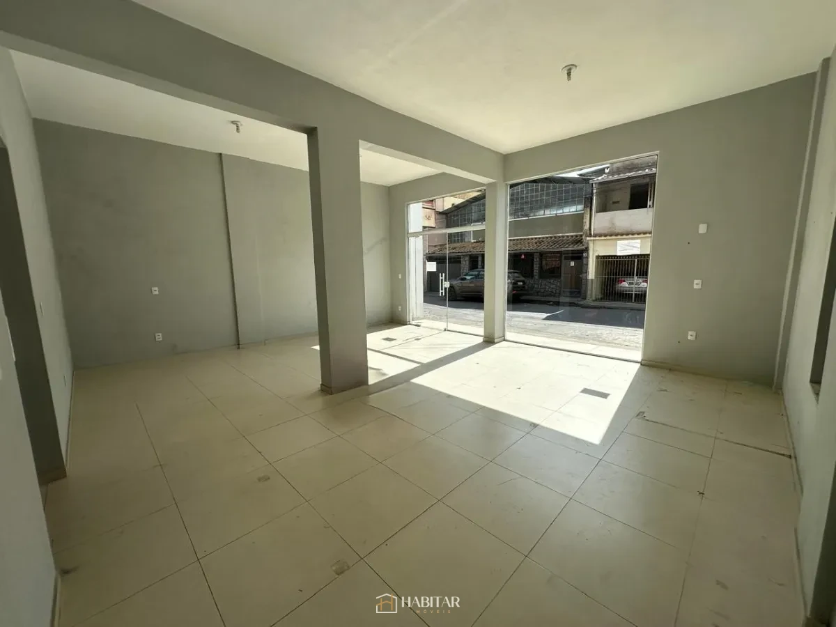 Imagem de Cômodo Comercial em Matozinhos