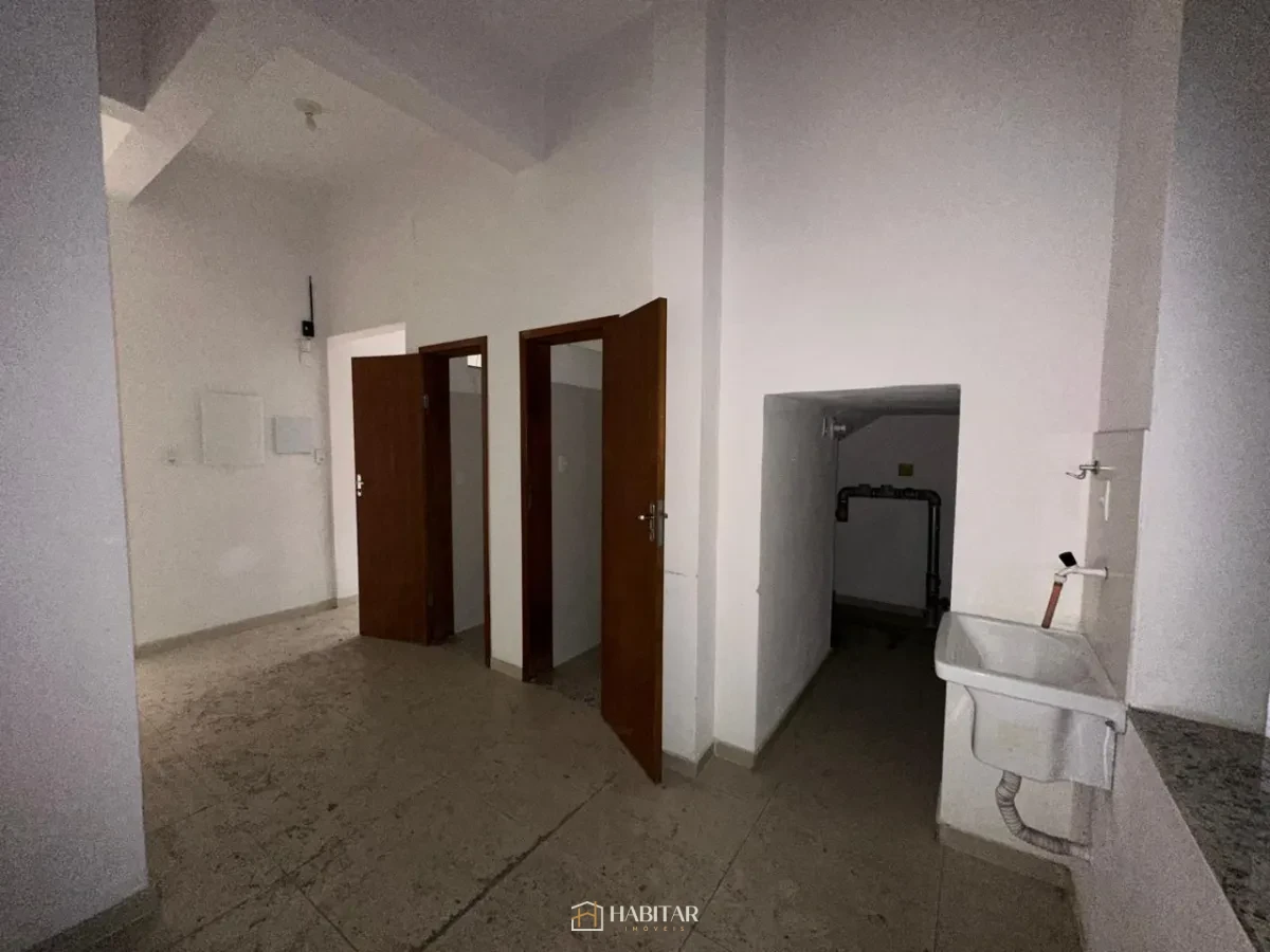 Imagem de Cômodo Comercial em Matozinhos
