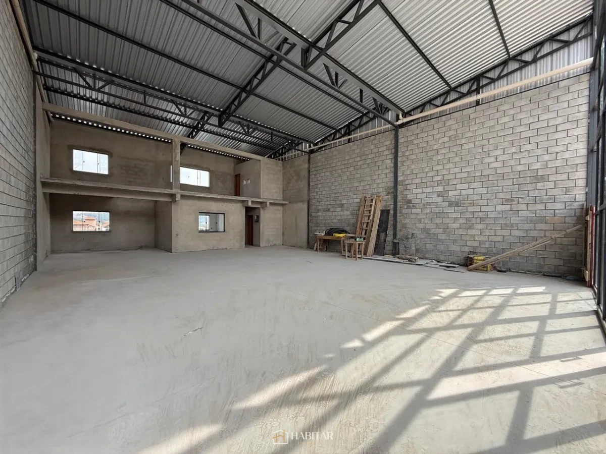 Imagem de Galpão em Colônia do Marçal