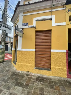 Imagem de Cômodo Comercial em Centro