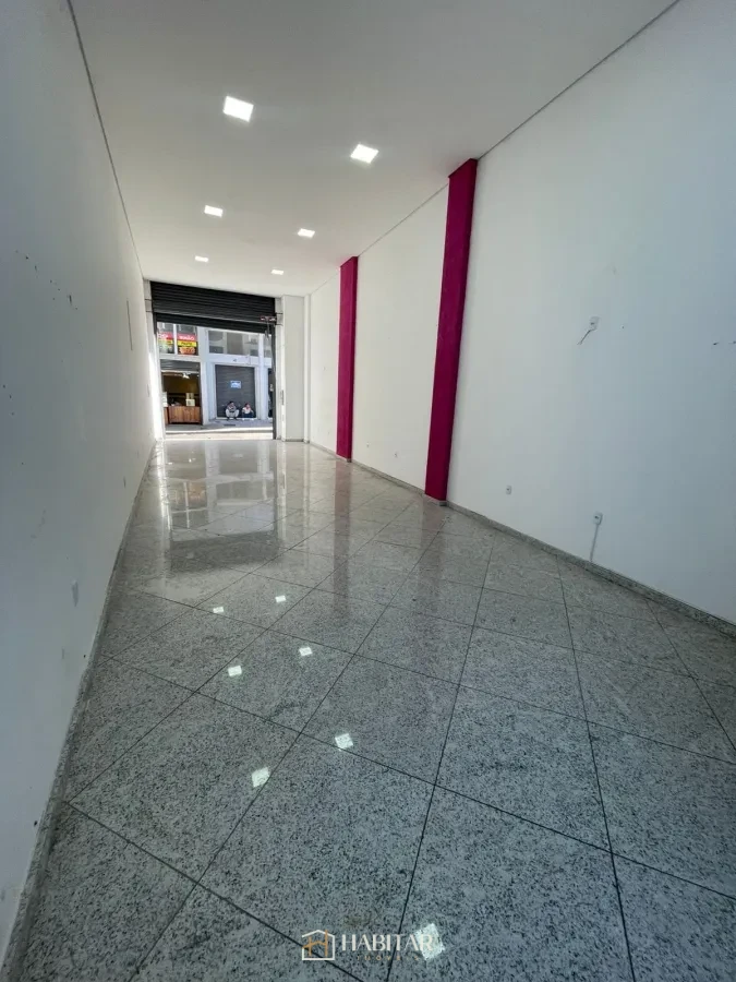 Imagem de Cômodo Comercial em Centro